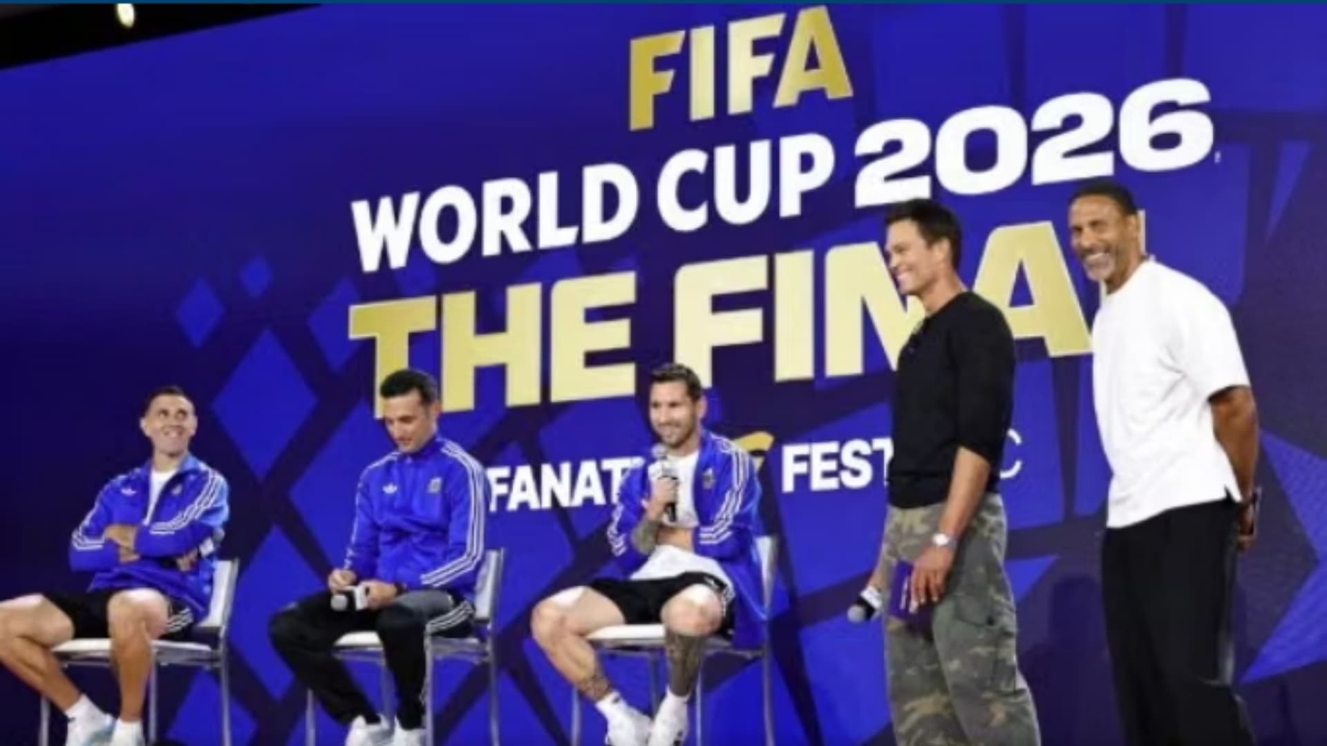 Spanjë-Argjentinë, konferencë spektalël para finales, Djokovic e Tom Brady bëhen gazetarë